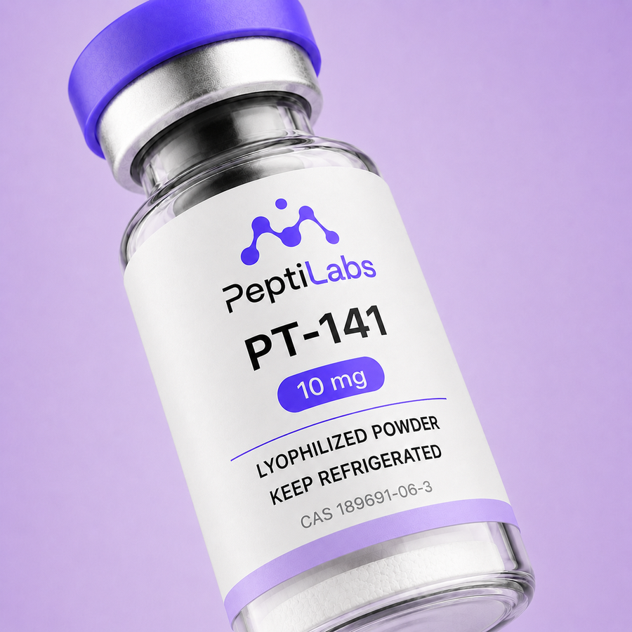 Primer plano de la etiqueta del vial de PT-141 10 mg de PeptiLabs